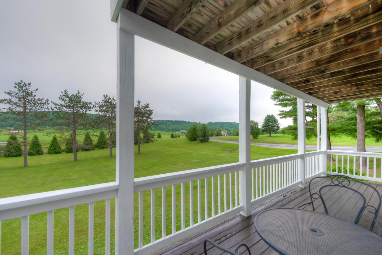 Amazing Grace Villa McHenry Exterior photo
